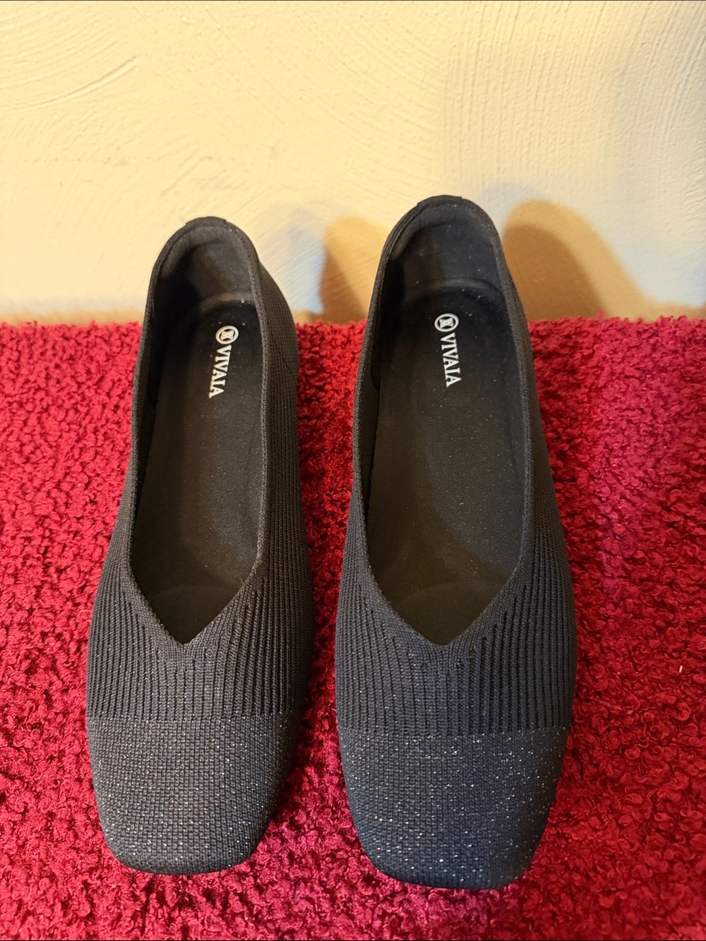 NWOB VIVAIA Black Sparkle Margot 2.0 Square-Toe V-Cut Slip-On Flats Size 10/41